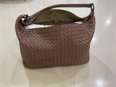 bottega veneta purse price.